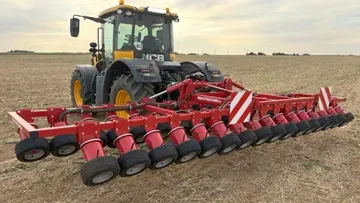 Agri-Structures показала новый прополочный агрегат Désherbapneus